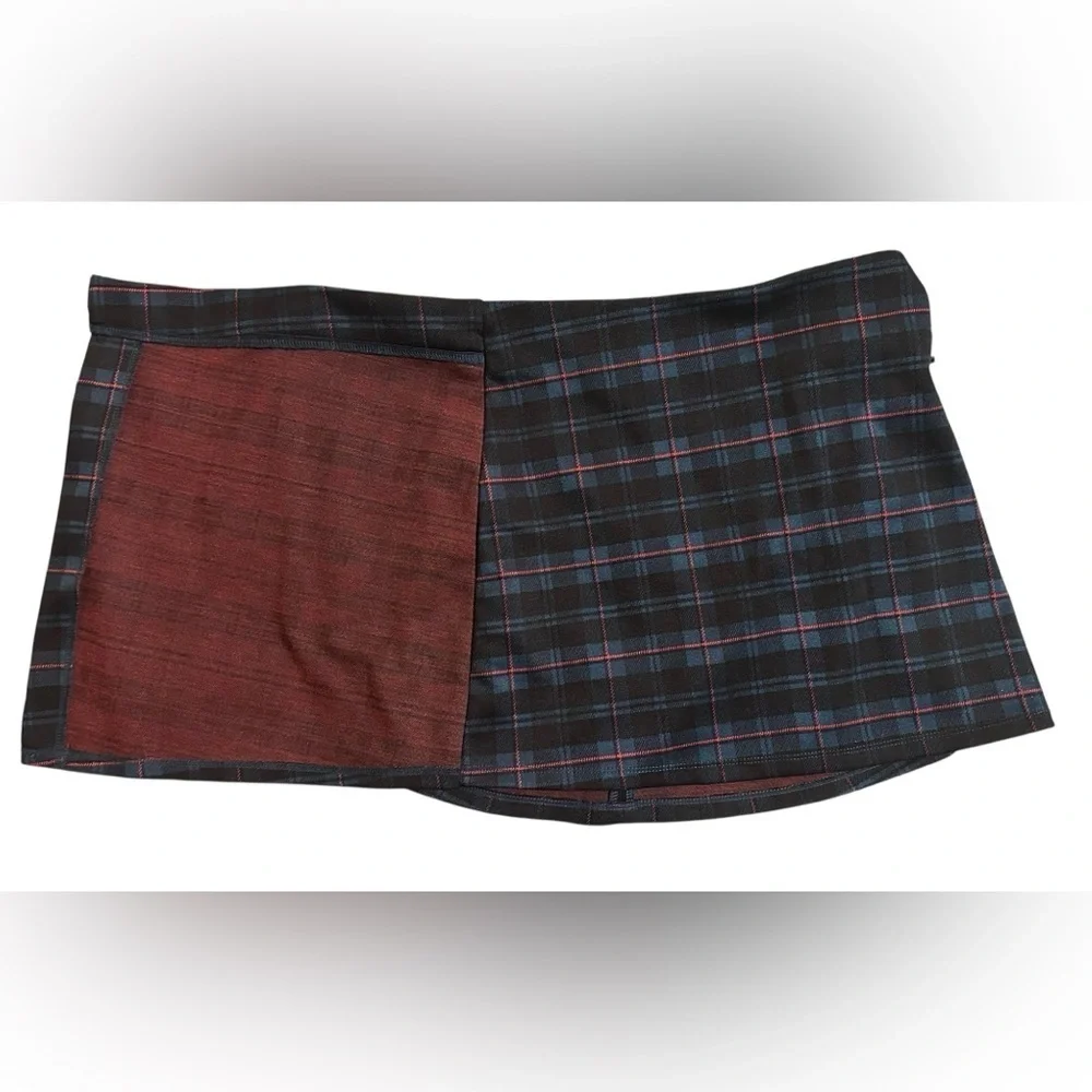 RSQ black,blue,red midi plaid skirt size S.